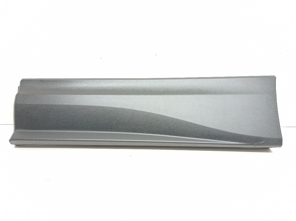 Acabamento Esquerdo Porta Traseira Gm Equinox 1.5 2022 2023