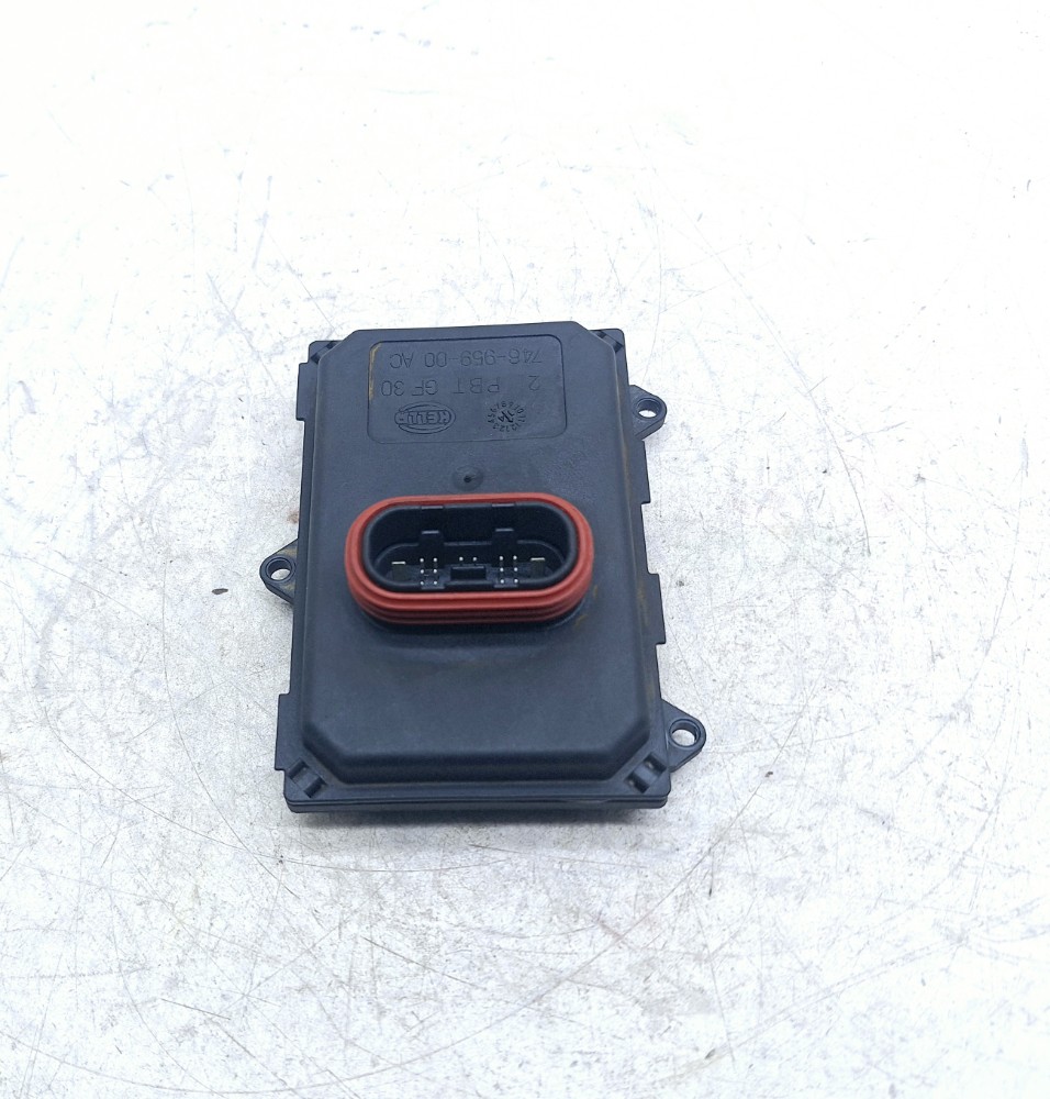 Módulo Reator Farol Direito Audi Q3 2.0 2016 74695900ac