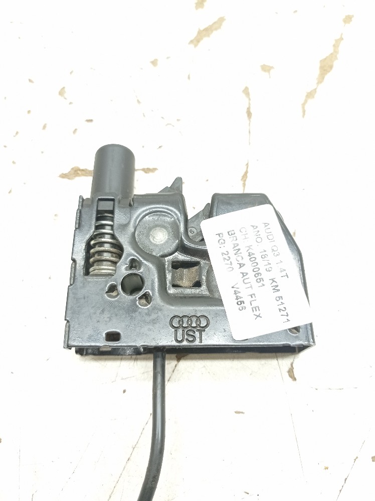 Fechadura Direita Capô Audi Q3 Tfsi 1.4 2018 2019