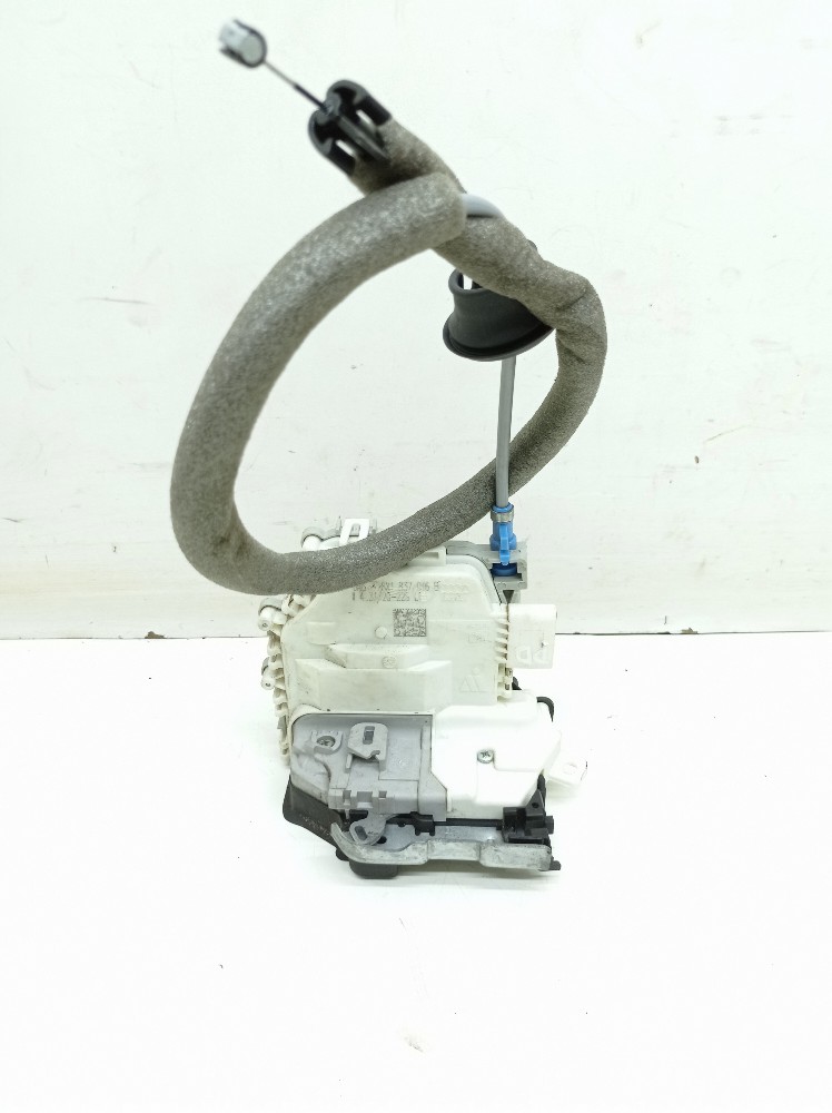 Fechadura Porta Dianteira Direita Audi Ttrs 2.5t 2021