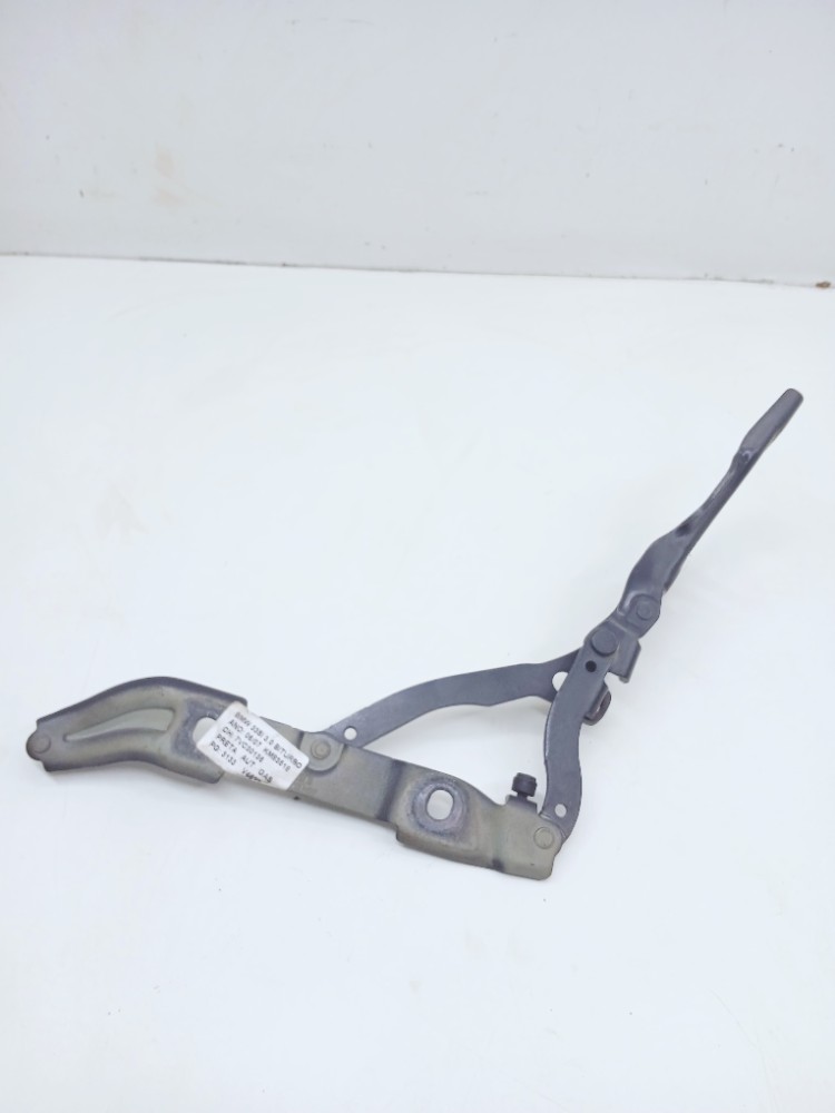 Dobradiça Braço Direito Tampa Traseira Bmw 335 2007