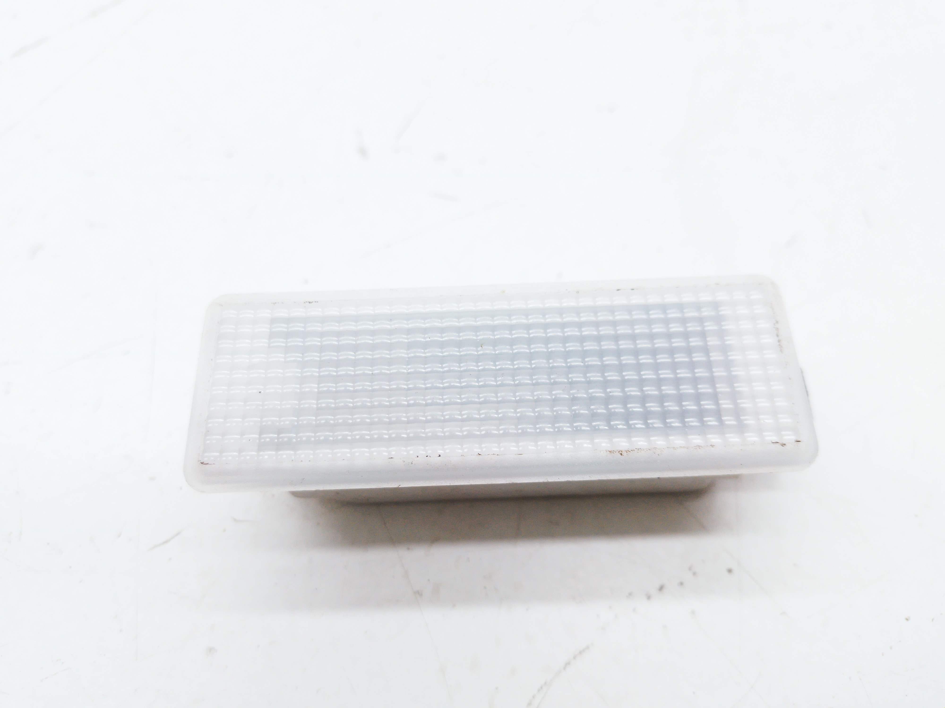 Luz Cortesia Interna Bmw X1 2.0 2015 6972605