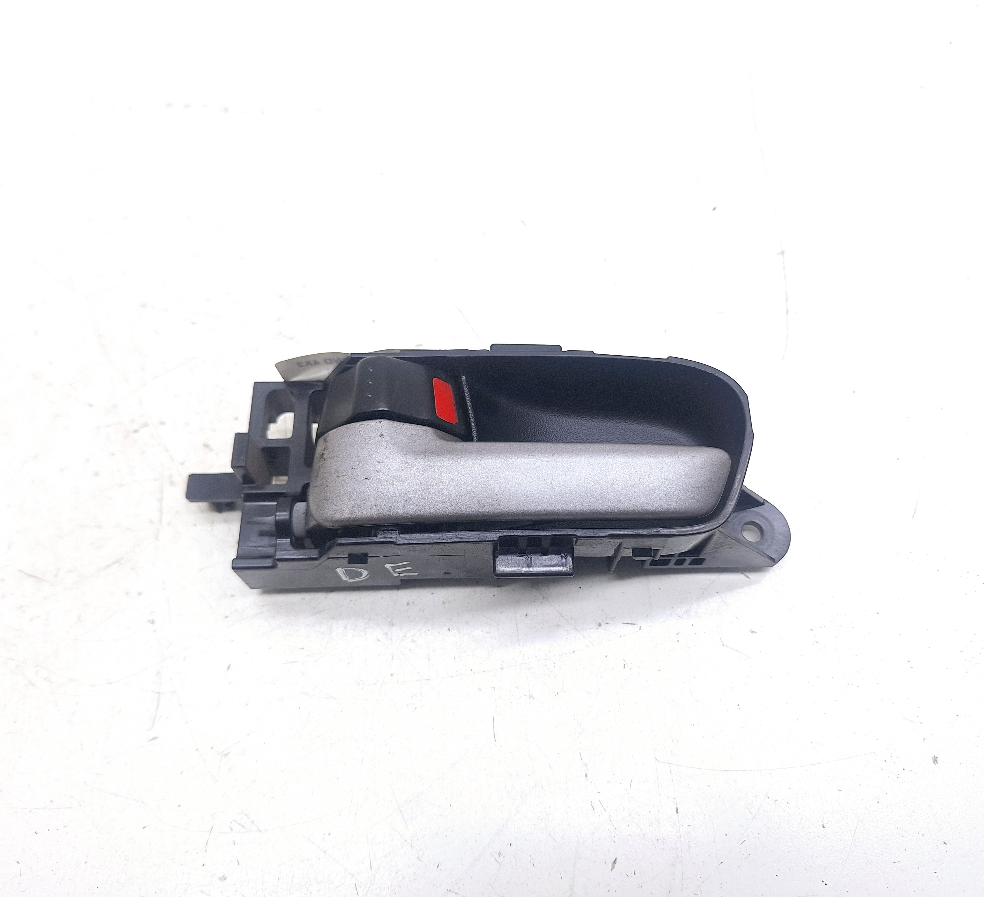 Maçaneta Interna Dianteira Esquerda Grand Vitara 2.0 2011 Preto Dianteira
