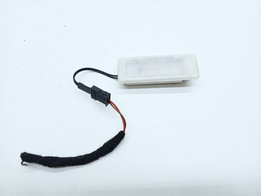 Luz Cortesia Forro Porta Bmw 320 2.0 2016 2017 927050502