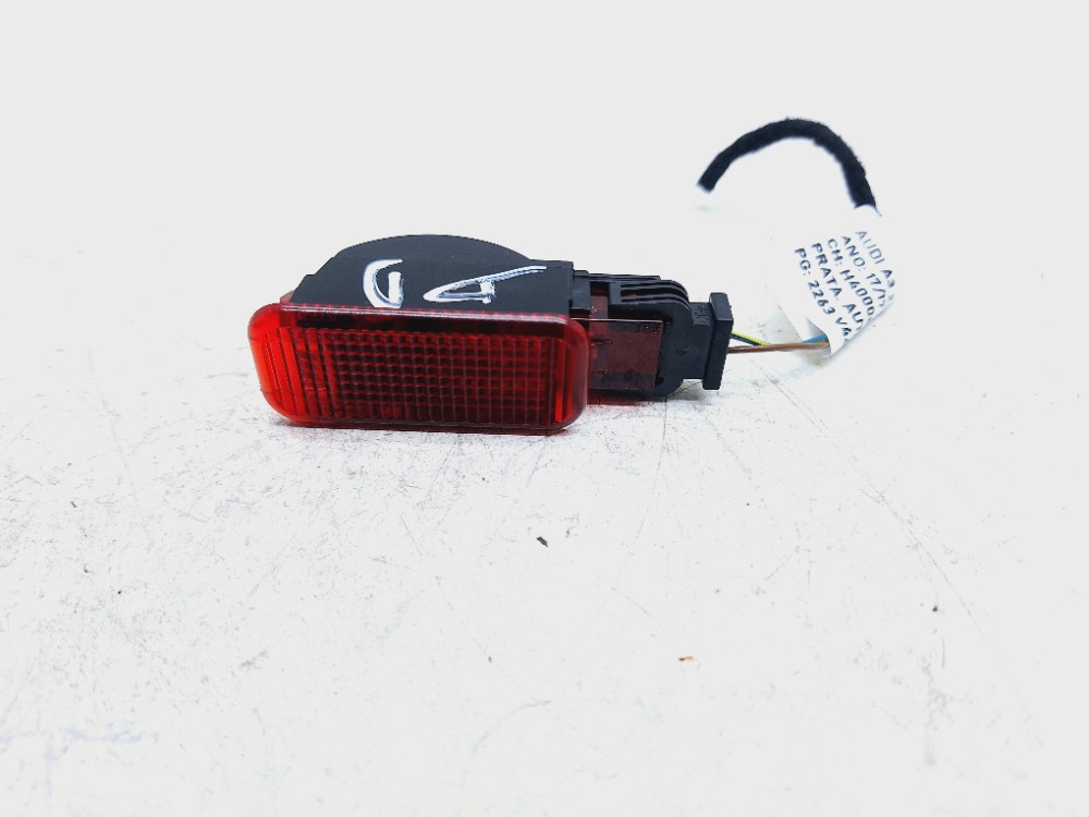 Luz Cortesia Forro Porta Dianteira Direita Audi A3 2.0 2017