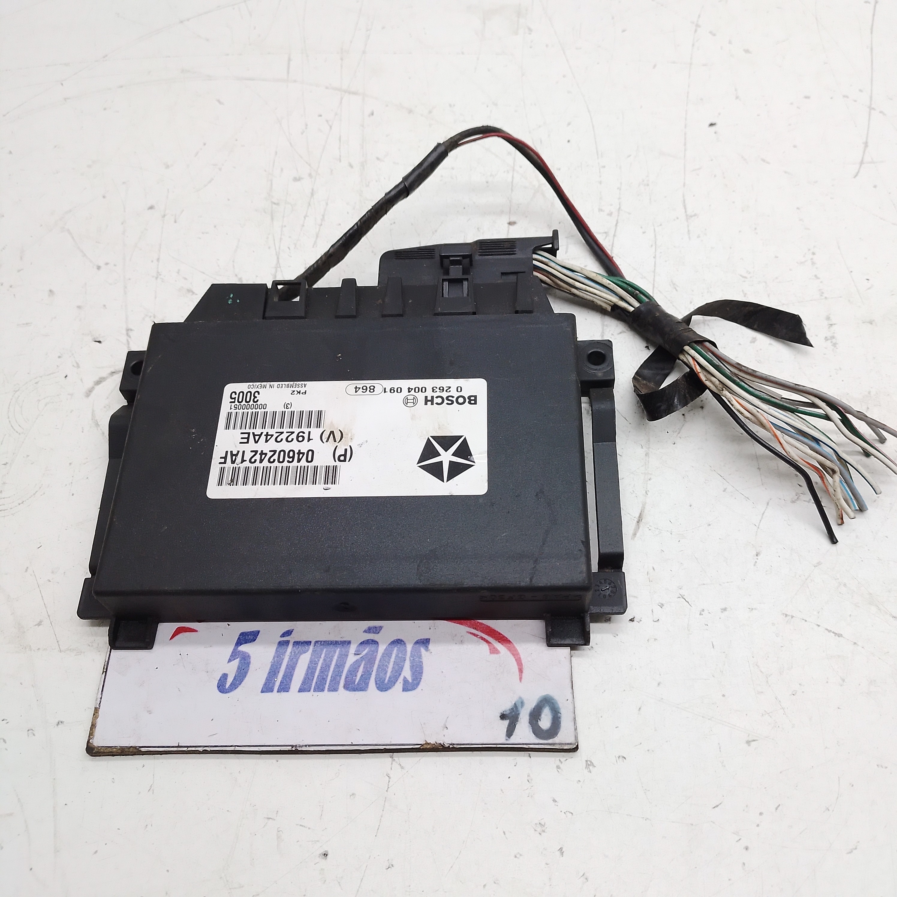 Módulo Sensor Estacionamento Chrysler 300c 5.7 V8 2005  Preto