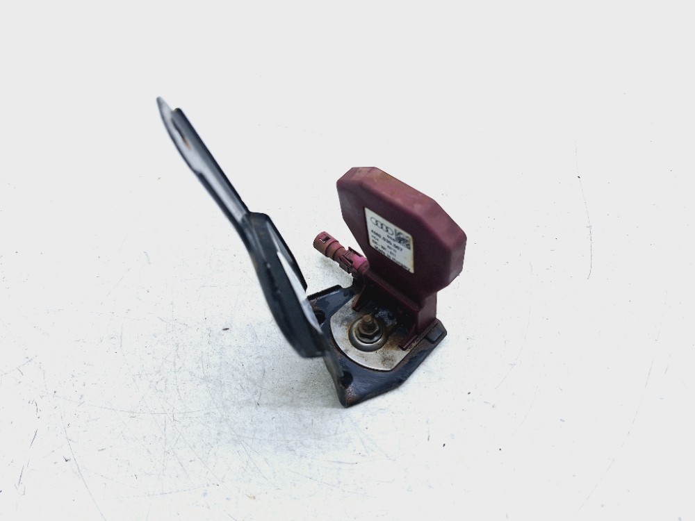 Sensor Antena Direita Audi A3 Sedan 2.0 2019 4m0035507
