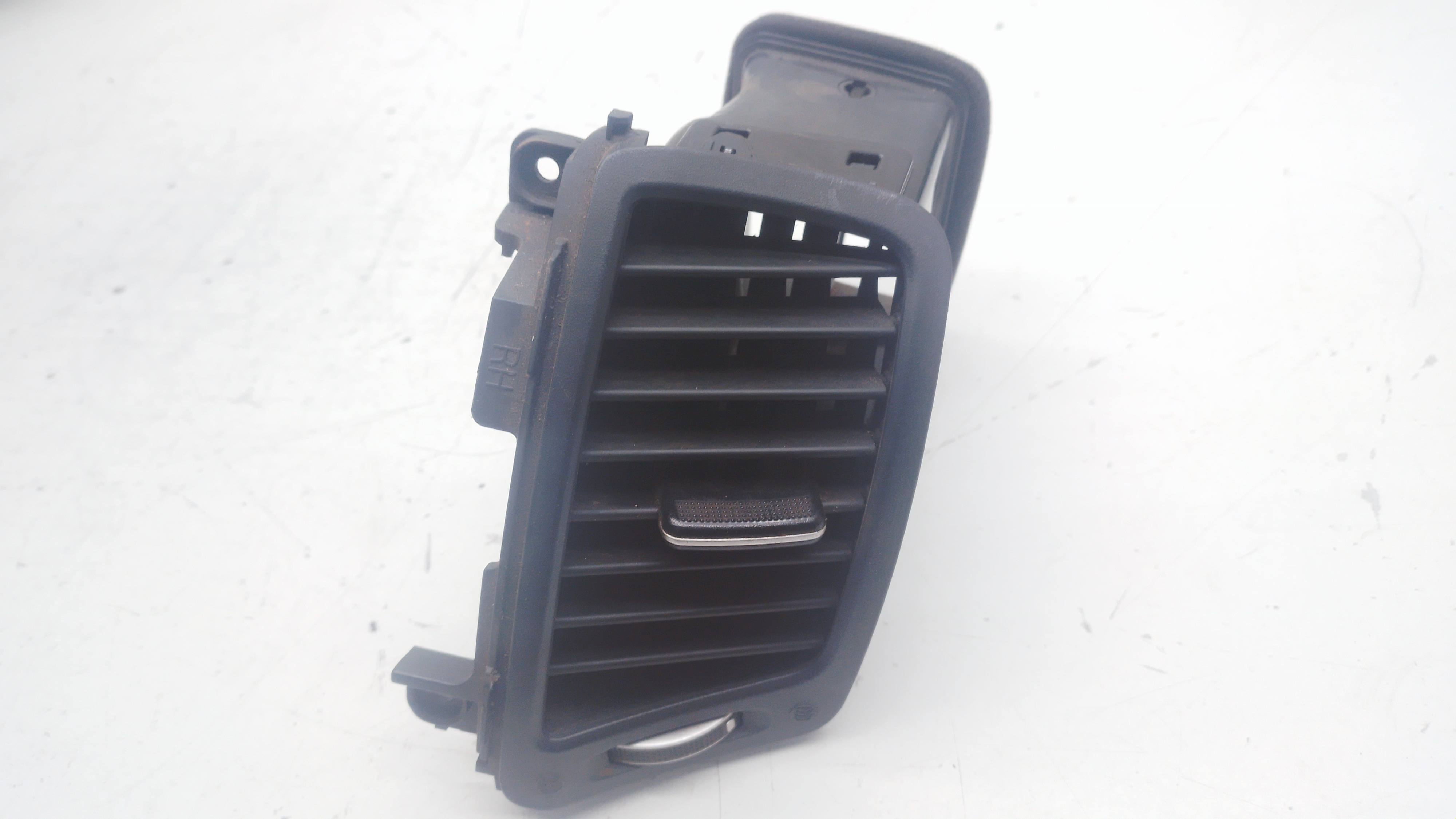 Difusor Ar Central Direito Kia Sorento 2013 Nº974202p000