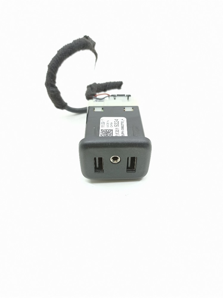 Entrada Auxiliar Usb Gm Equinox 2.0 2018 2019 13519224