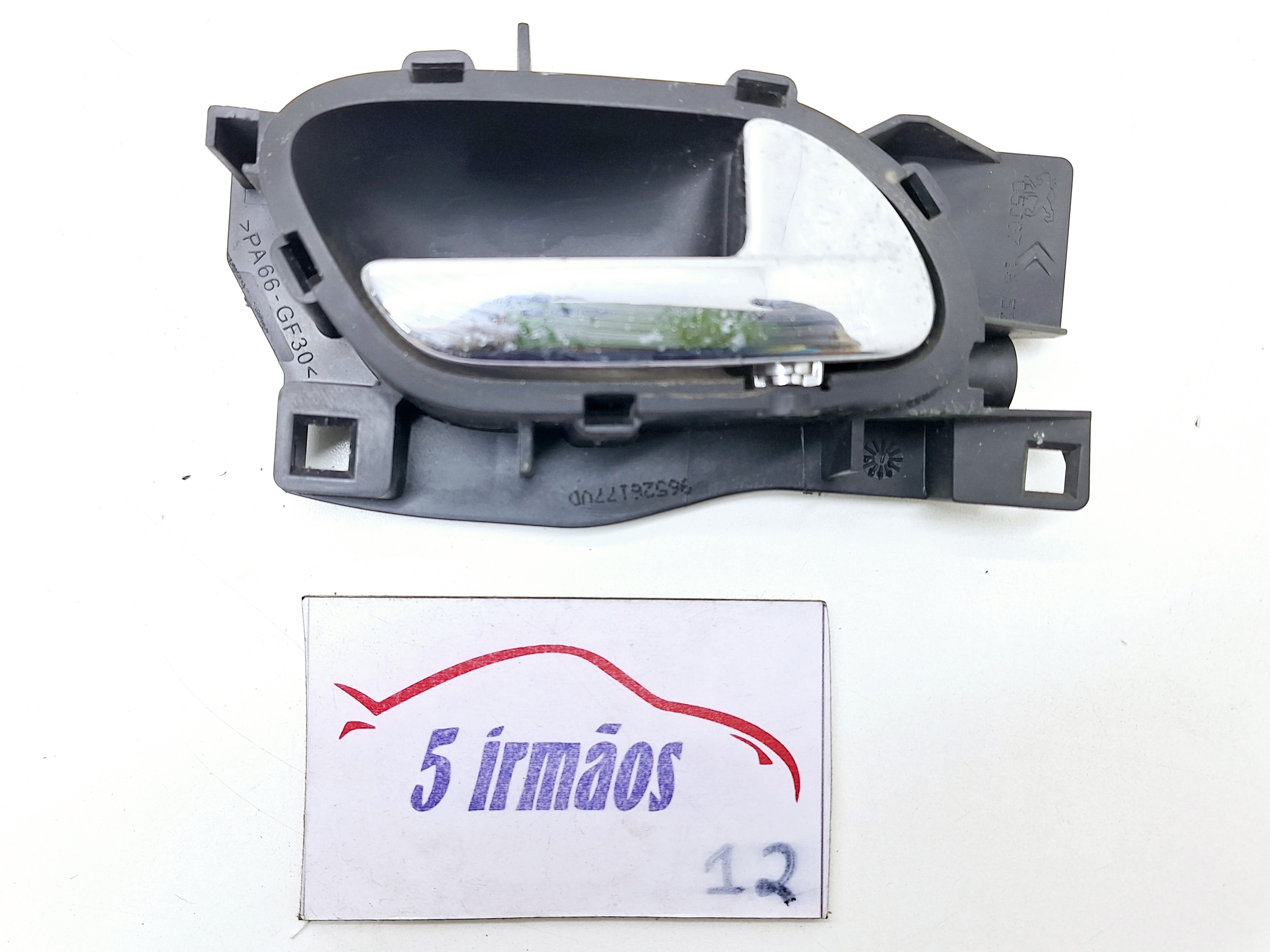 Maçaneta Interna Traseira Direita Peugeot 407 Sw 2.0 2008 Prata E Preto Traseira