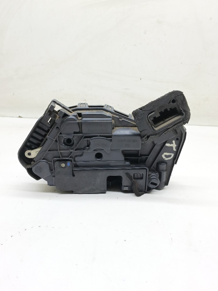 Fechadura Porta Traseira Direita Vw Passat 2.0 2018