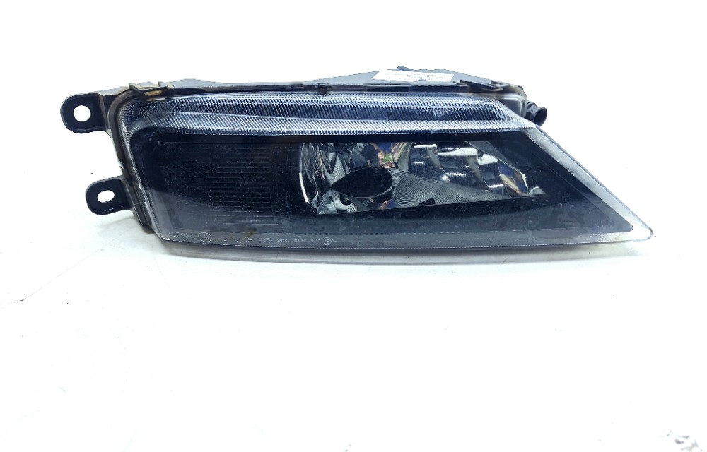 Farol Milha Esquerdo Vw Tiguan Tsi 2.0 2019 5nl941699 Vermelho