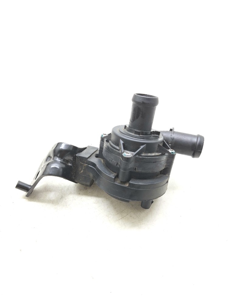 Bomba Dagua Auxiliar Vw Jetta Gli 2.0 2023 2024 5q0965567b