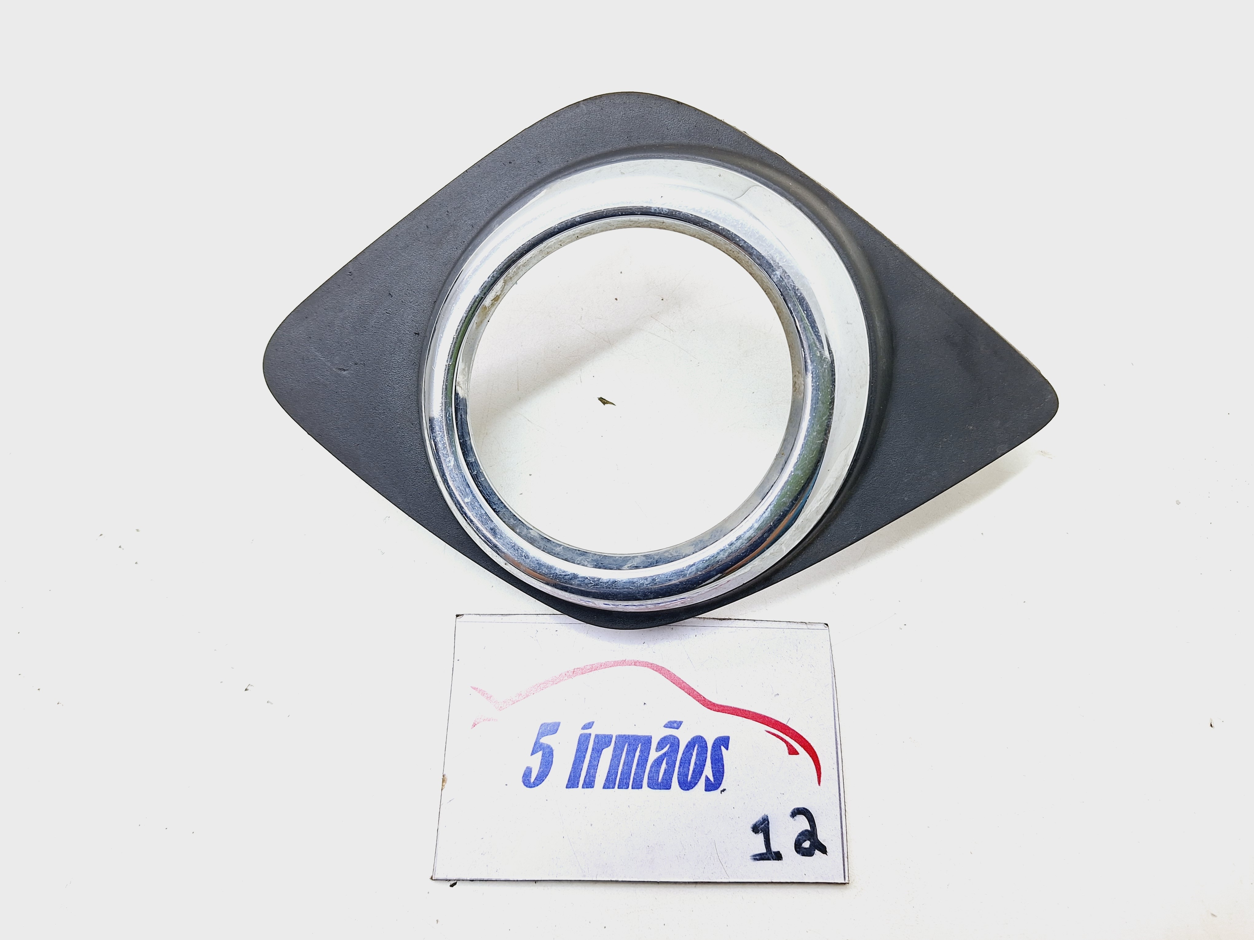 Acabamento Farol Milha Direito Toyota Rav4 2.0 2010 Á 2013  Prata Direito