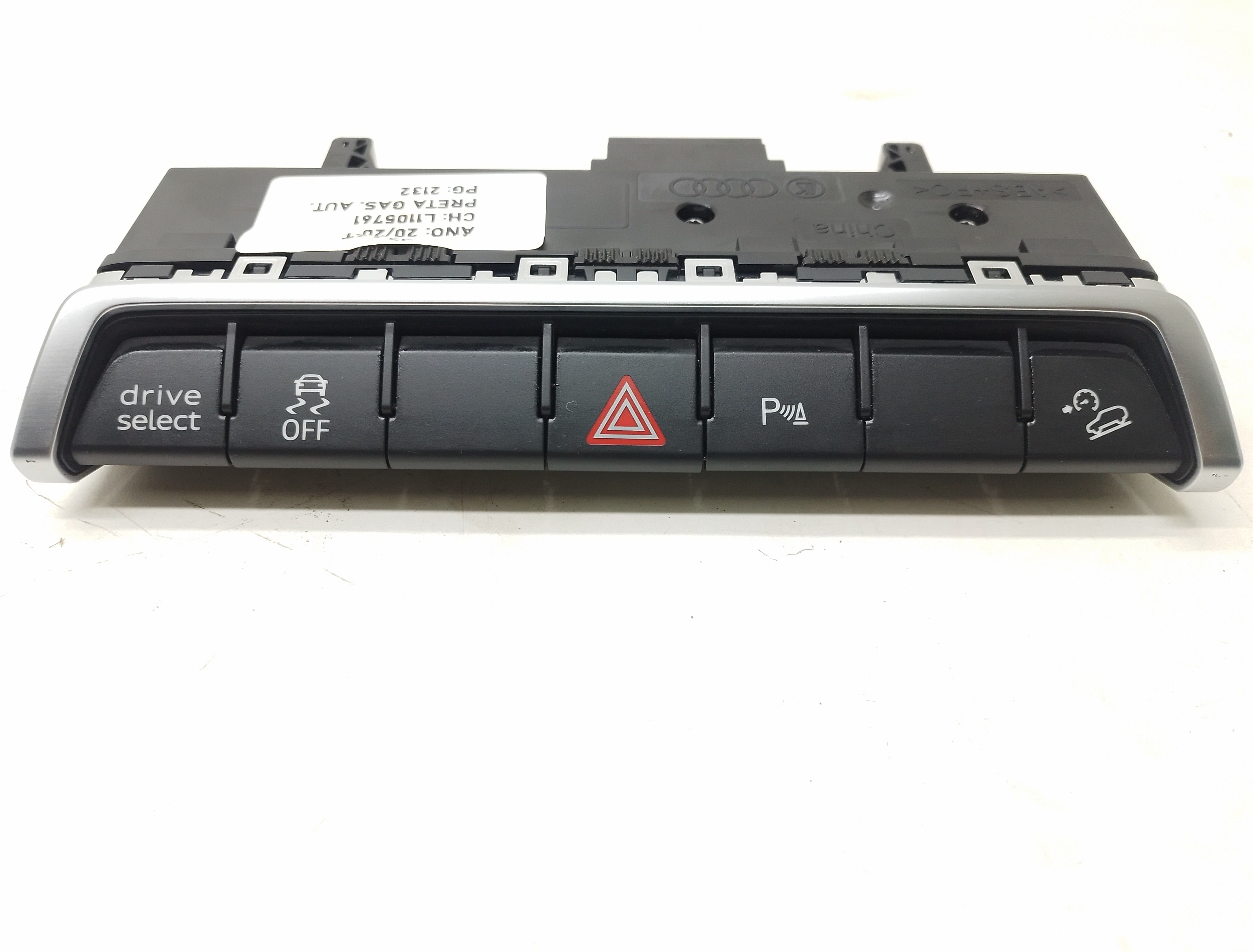 Botão Comando Pisca Alerta Audi Q3 1.4 2020 Nº83a925301k Preto