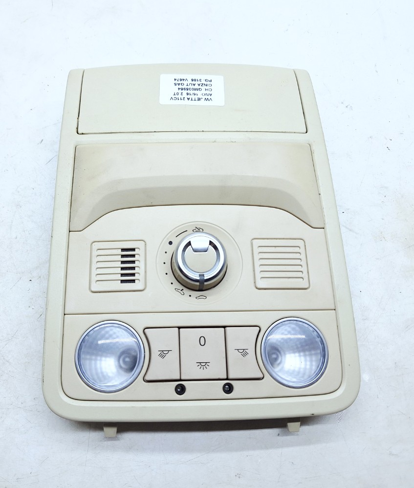 Luz Teto Cortesia Vw Jetta 2.0 2016 561868837A