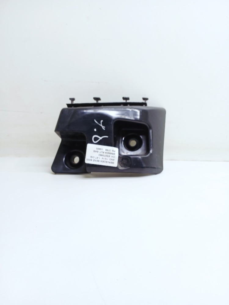 Guia Direito Parachoque Traseiro B200 1.6 2014 A2468850265