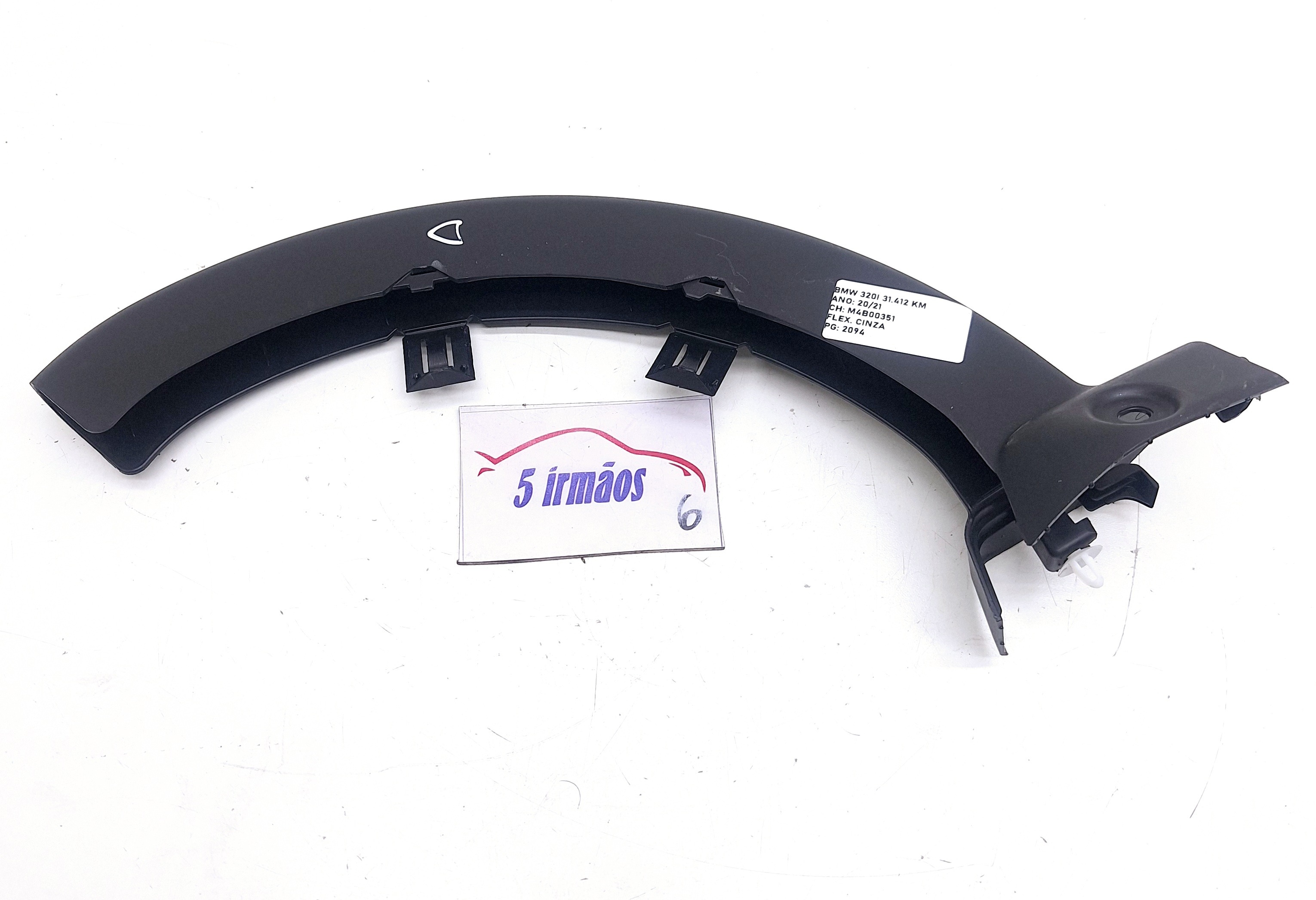 Acabamento Dobradiça Direito Porta Malas Bmw 320i 2.0 2021