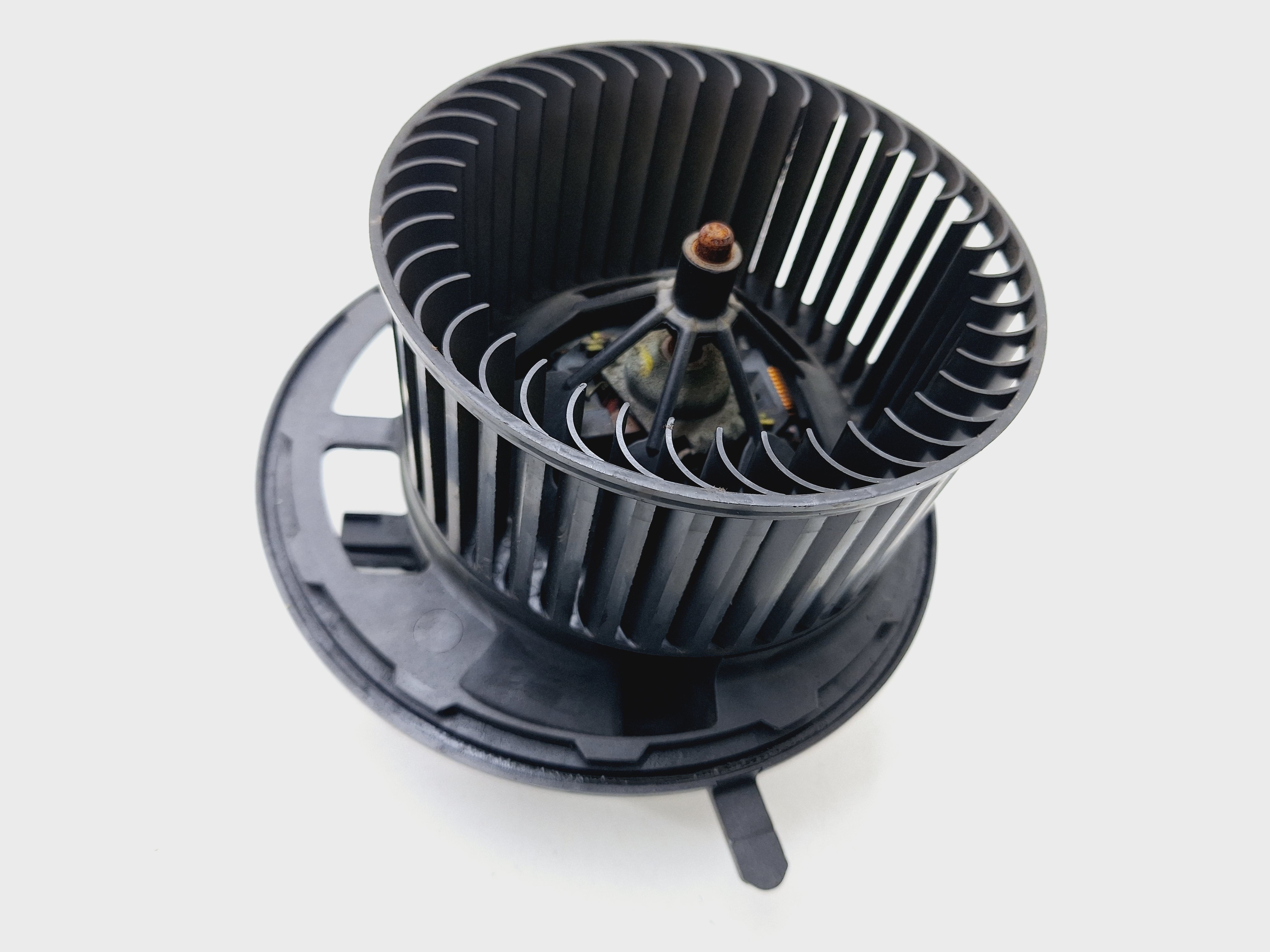 Motor Ar Forçado Bmw X1 2.0 2015 693366312
