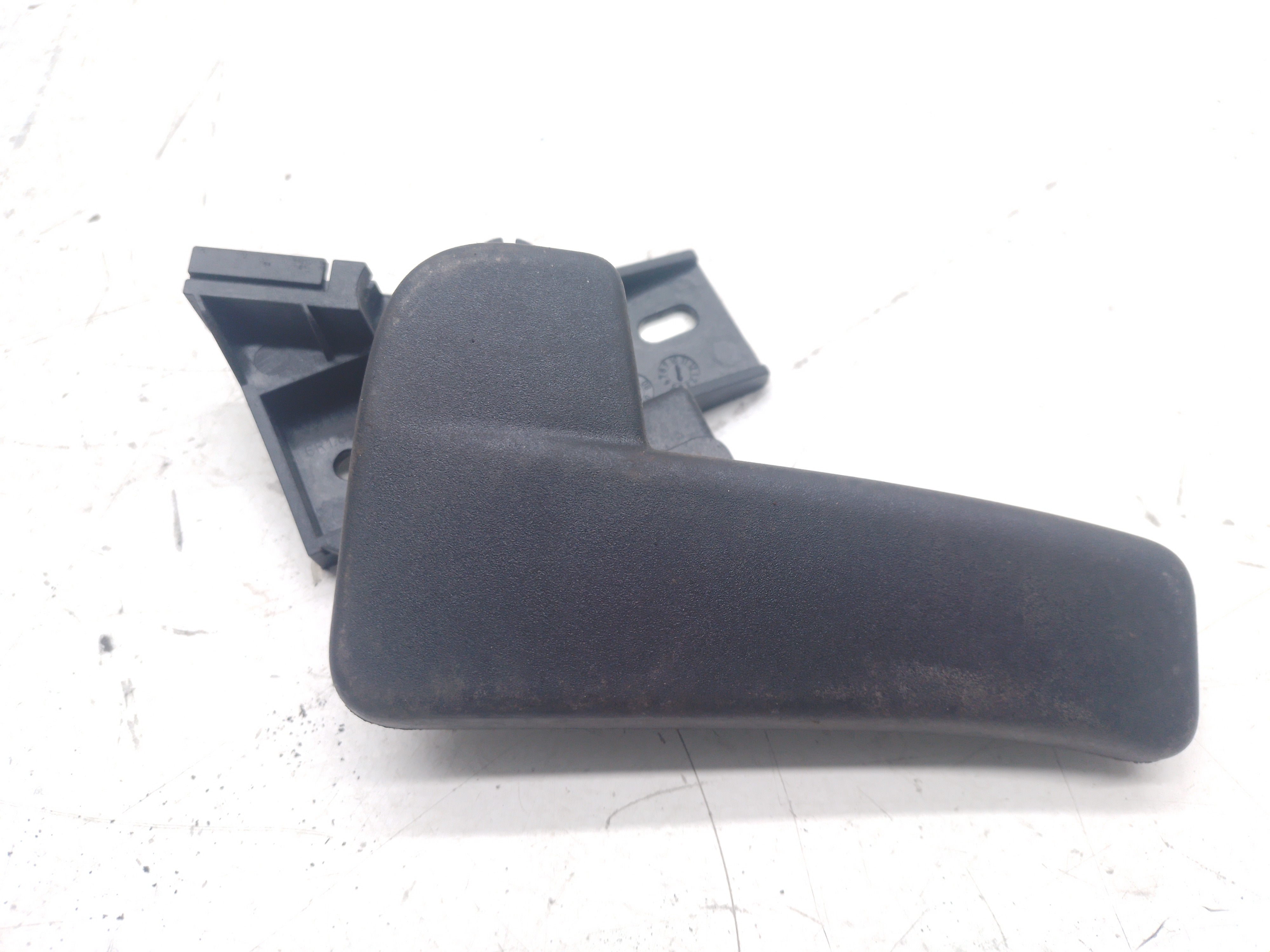 Alavanca Abertura Capô Vw Jetta 2.0 2013 2014 6r1823633