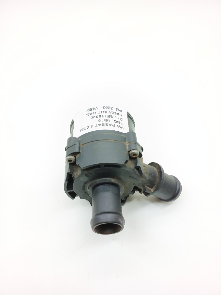 Bomba Agua Auxiliar Vw Passat Tsi 2.0 2016 2017 5q0965567h