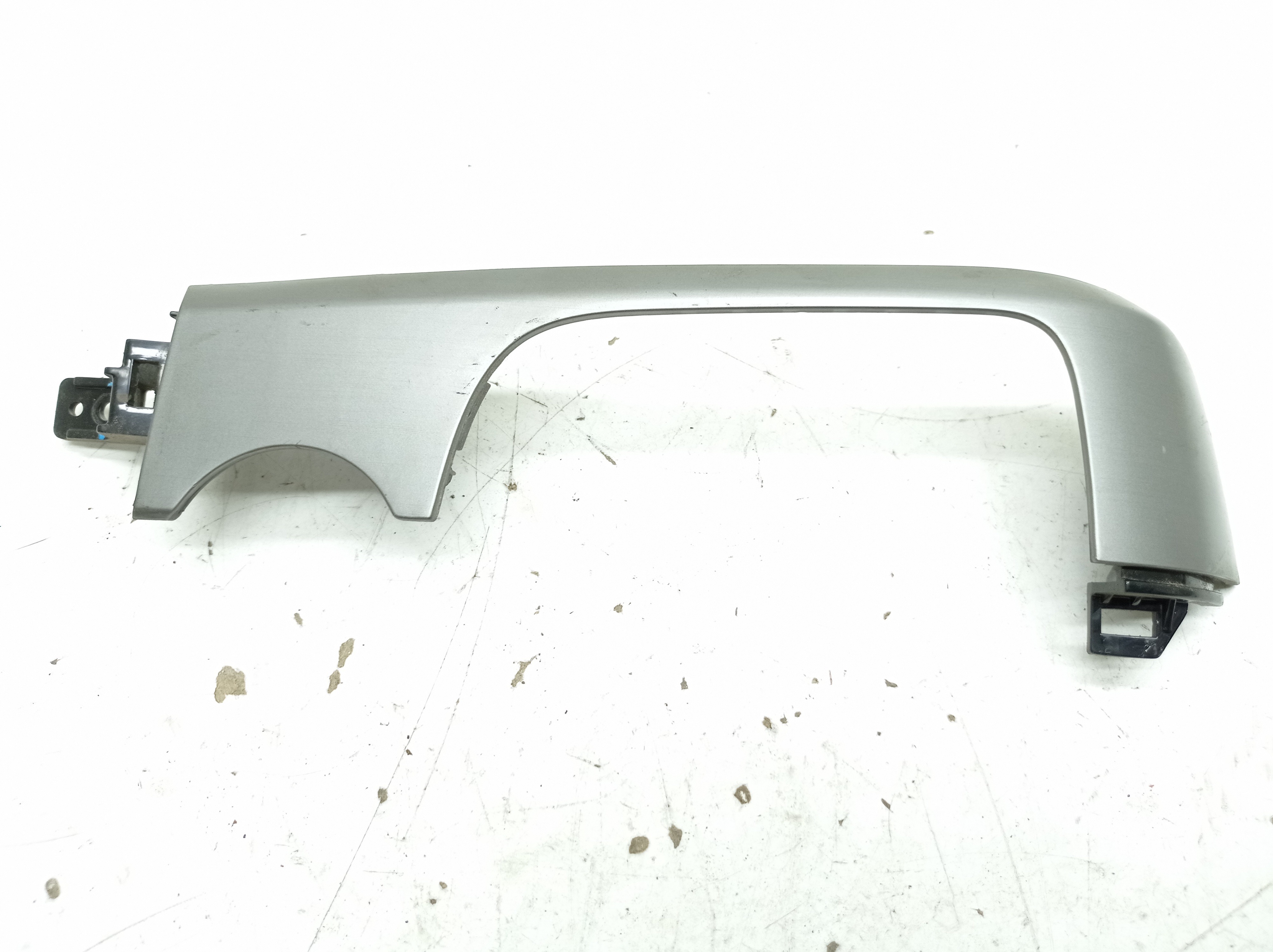 Acabamento Difusor Ar Central Esquerdo Kia Carnival 3.8 2008