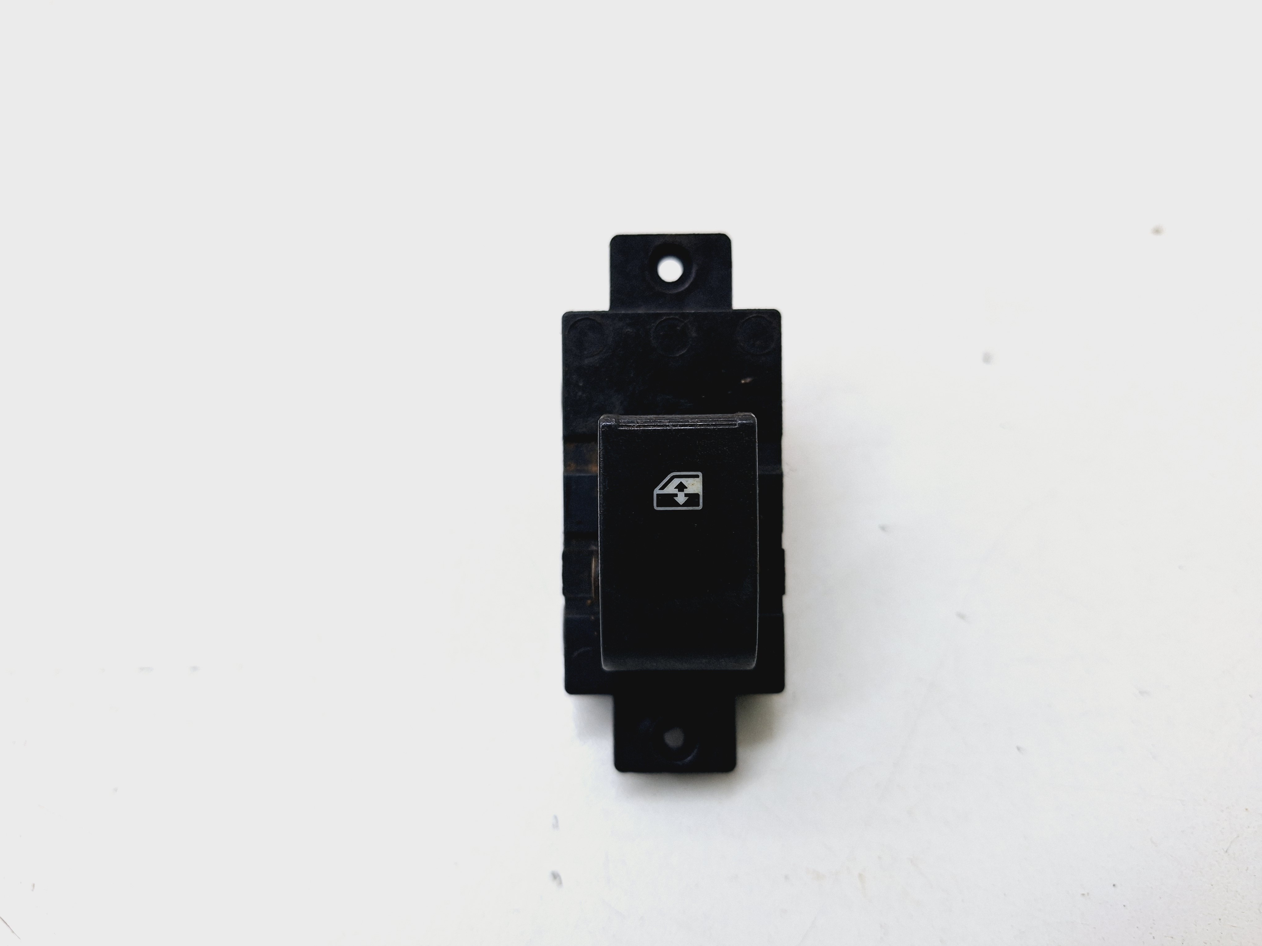 Botão Vidro Dianteiro Direito Chevrolet Captiva 2008 2009