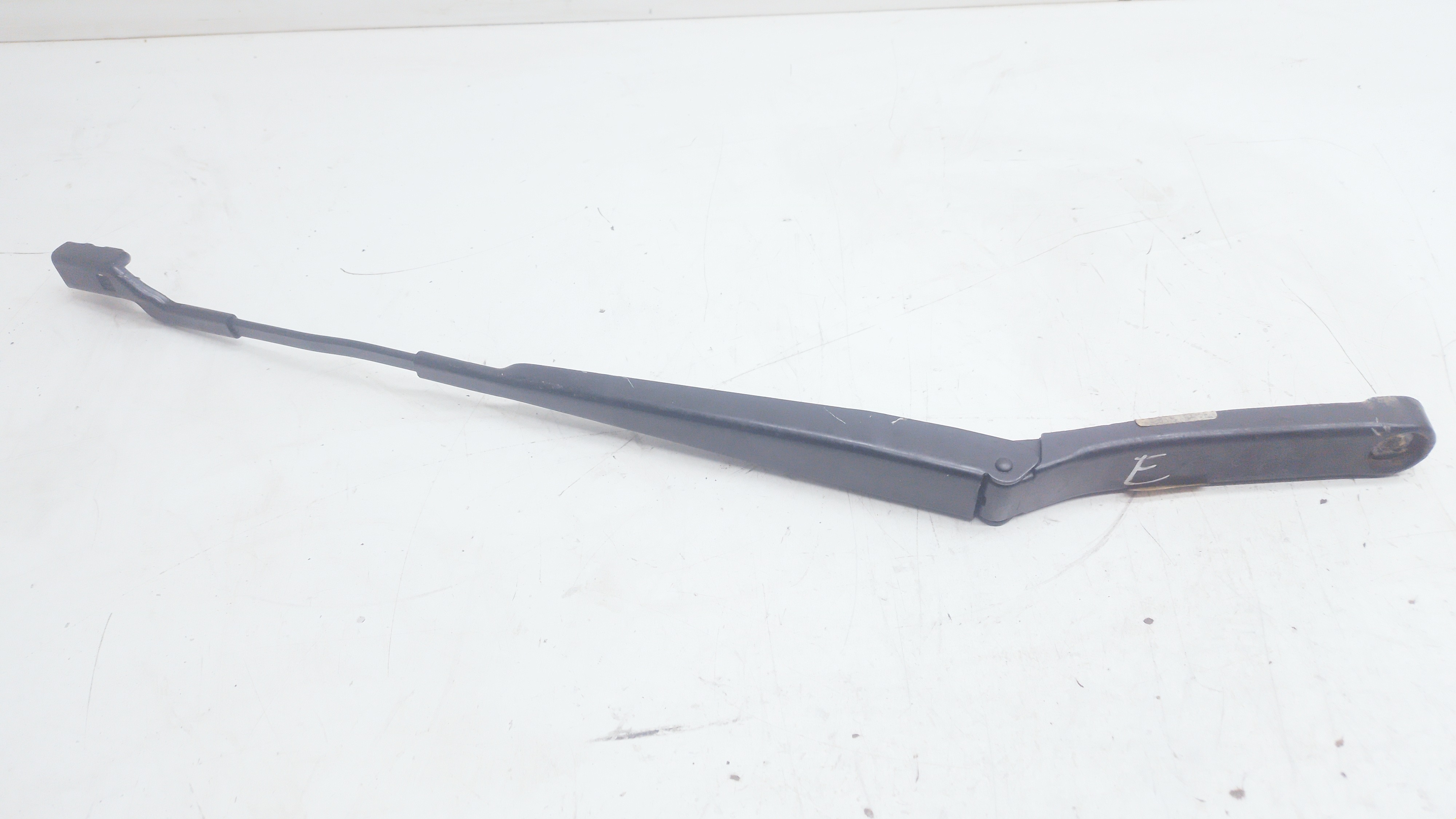 Braço Esquerdo Parabrisa Vw Golf Variant 2015/ 2016 Esquerdo