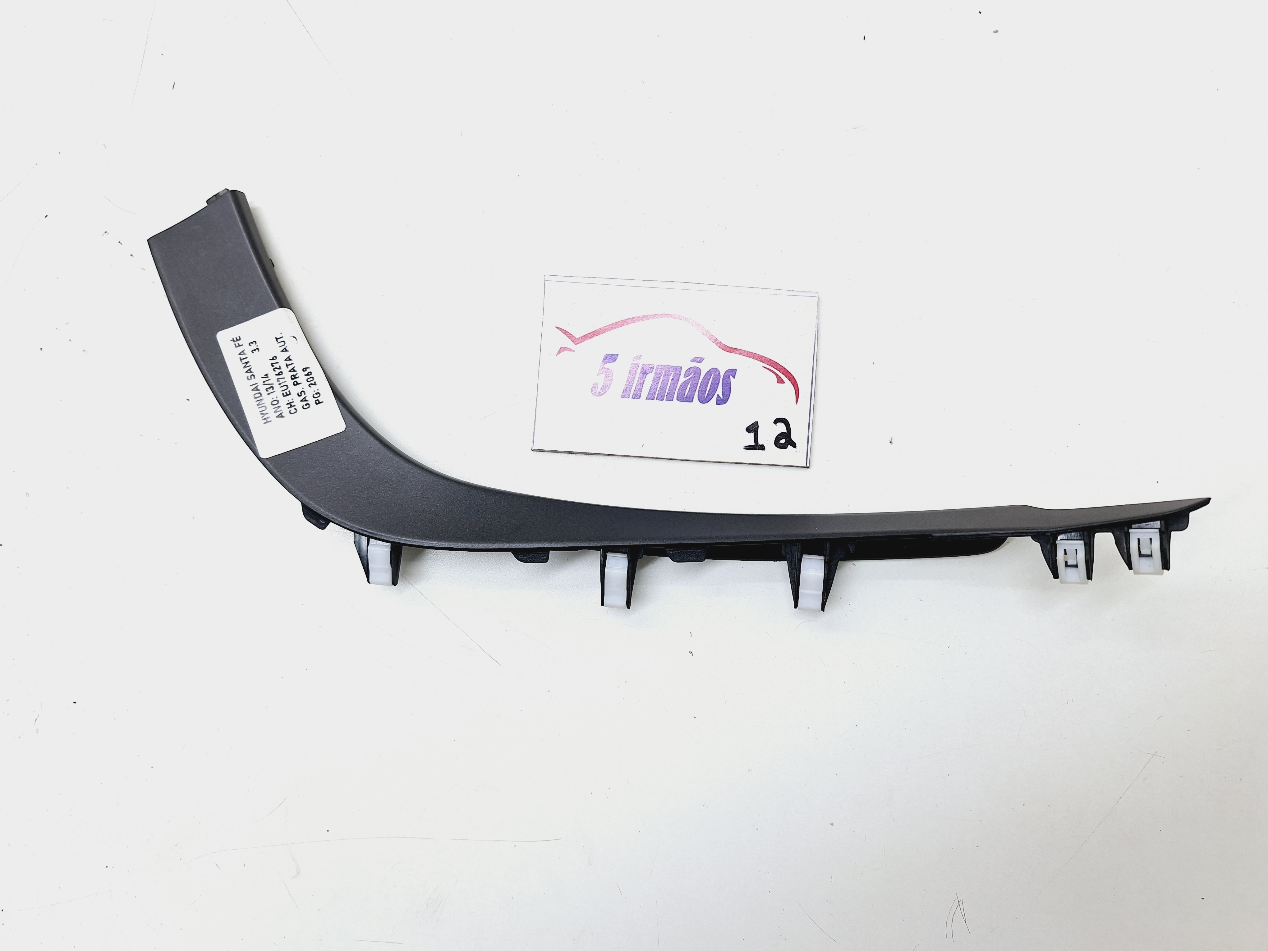 Acabamento Direito Console Central Hyundai Santa Fé 3.3 2014