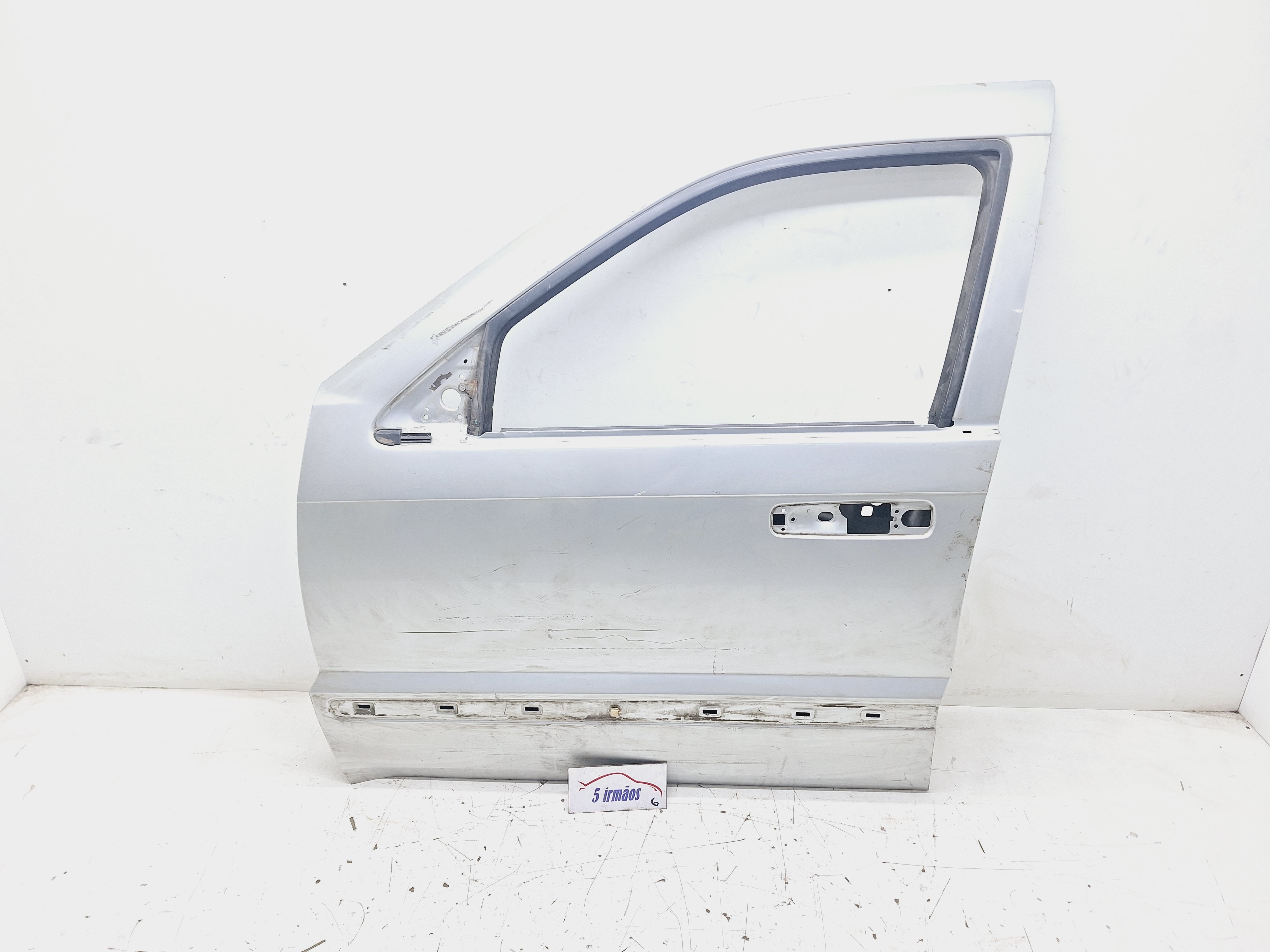 Porta Dianteira Esquerda Jeep Cherokee 5.7 V8 2005 2006 Dianteira Esquerdo Prateado
