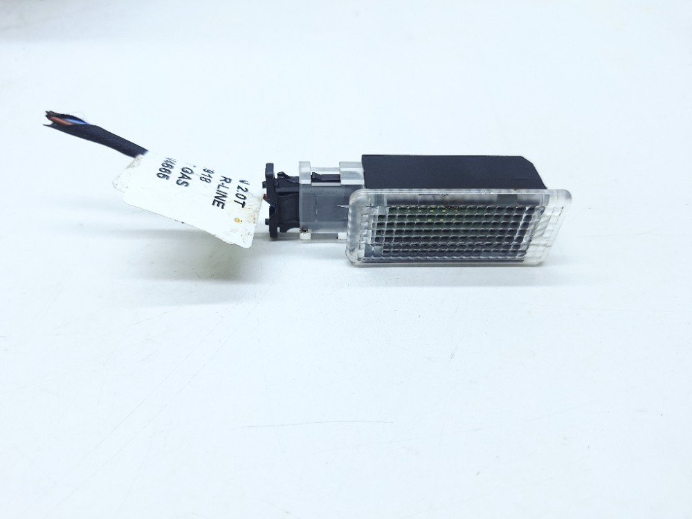 Luz Cortesia Porta Luvas Vw Tiguan Tsi 2.0 2021 5G0947409