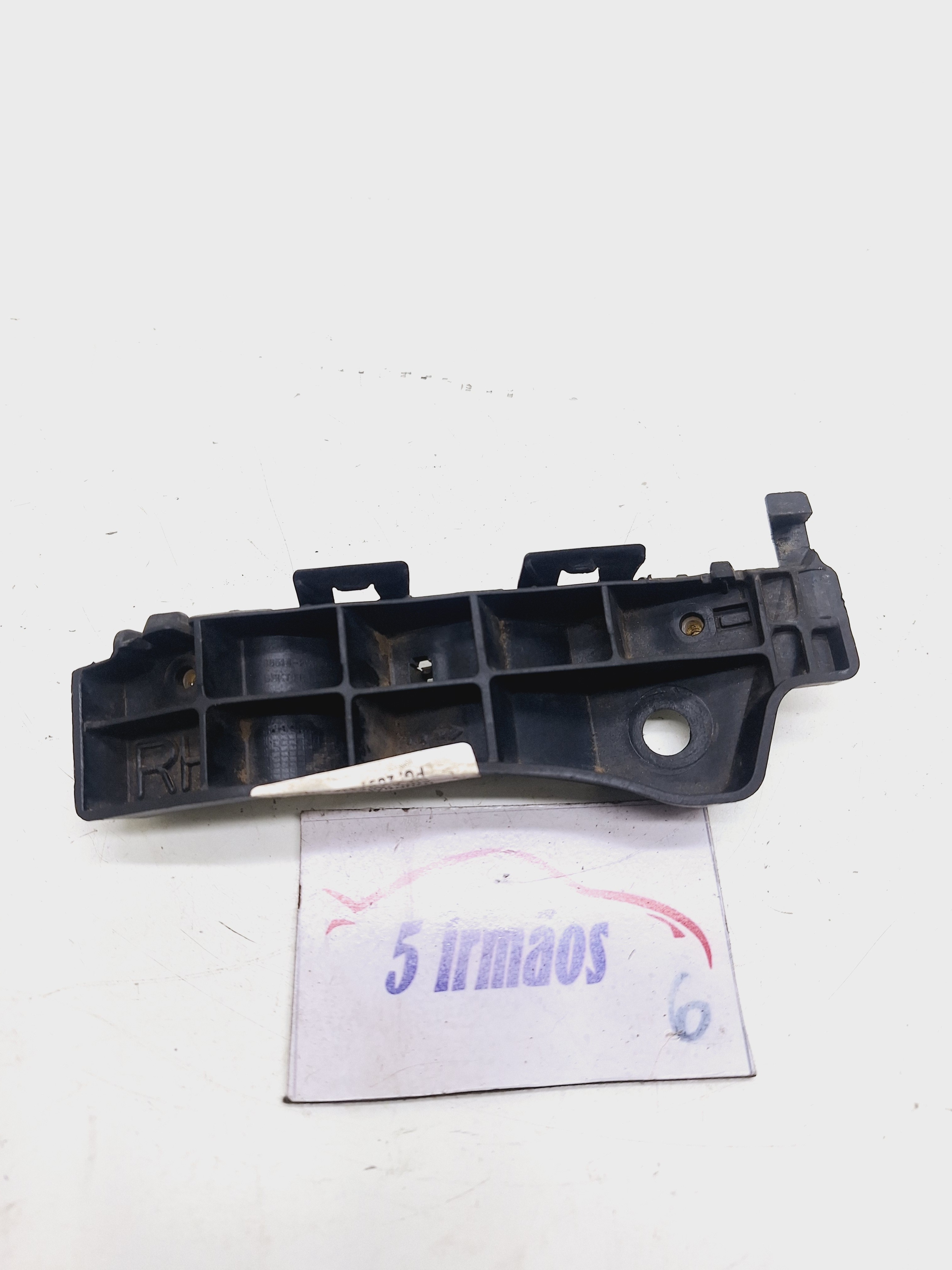 Guia Parachoque Dianteiro Direito Hyundai Santa Fé 3.3 2014