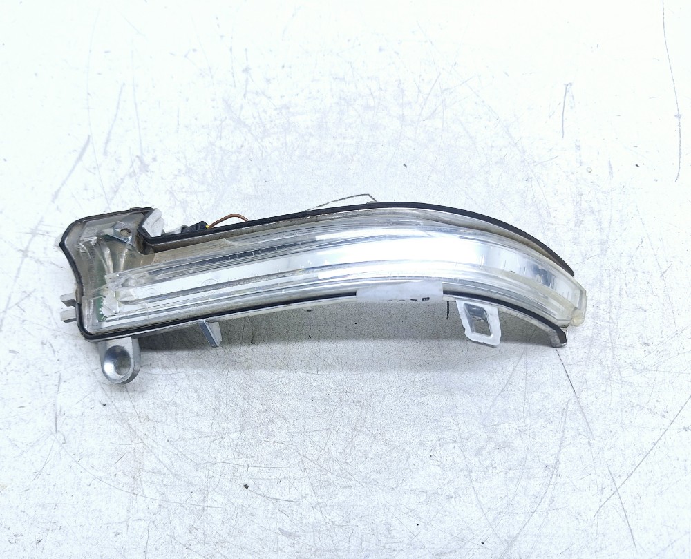 Pisca Retrovisor Direito Bmw 125i 2.0 2013 2014 728077206 Preto