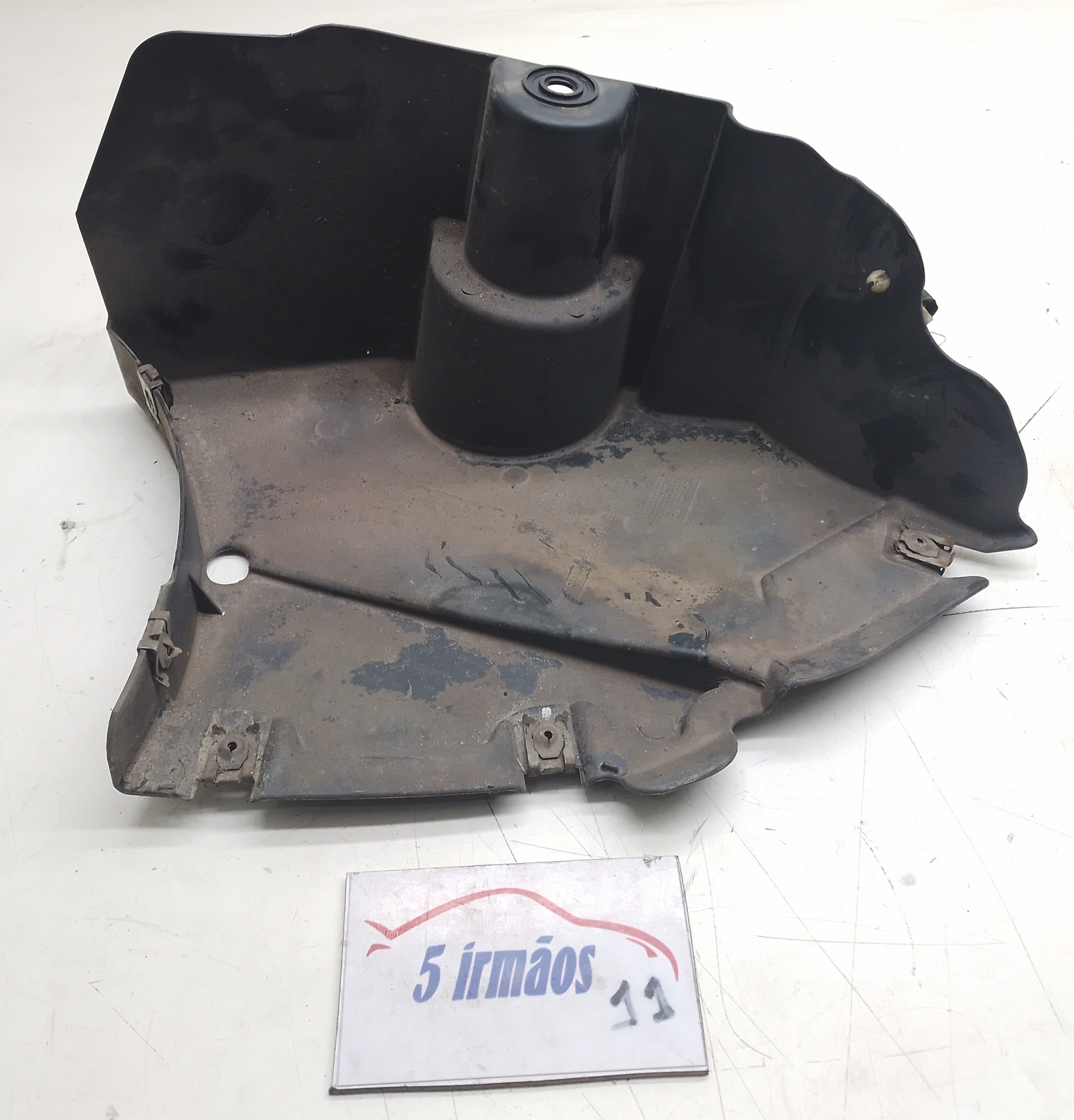 Acabamento Traseiro Esquerdo Bmw 125i 2.0 2013 Nº51758055219