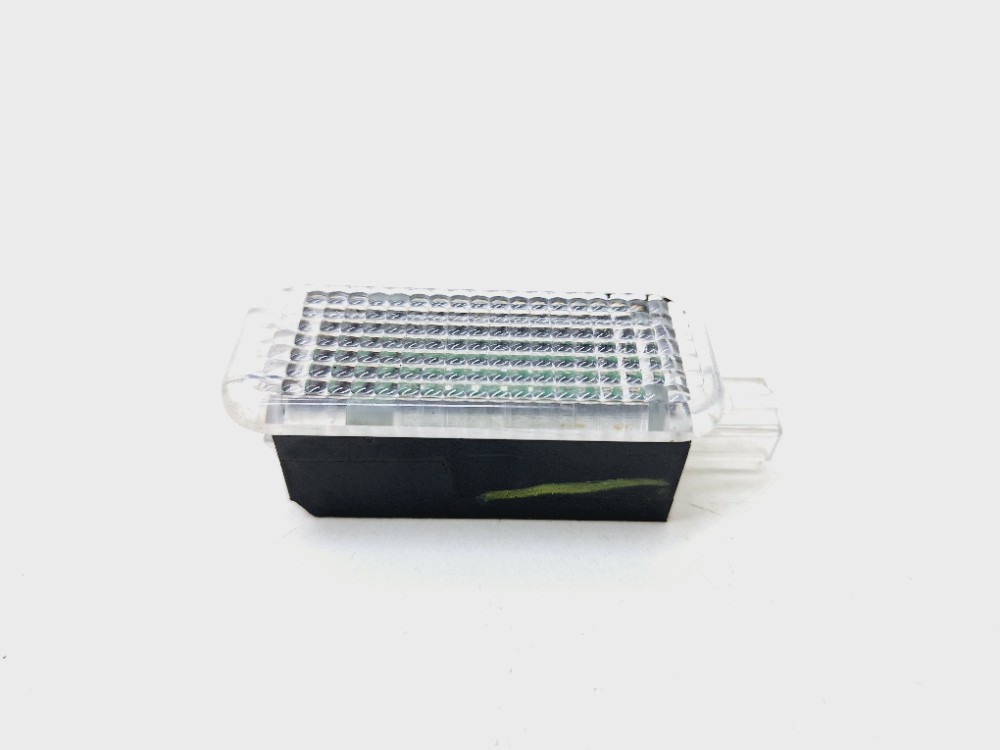 Luz Cortesia Porta Esquerdo Audi Q3 Tfsi 2.0 2016 8j0947409