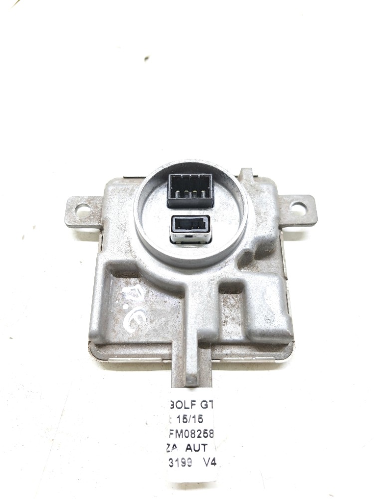 Módulo reator farol xenon Esquerdo Vw Golf Gti 2.0 2015