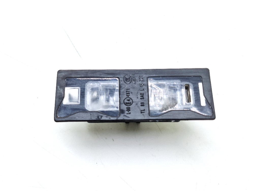 Luz Placa Traseira Direita Audi Rsq3 2.5 Tfsi 2022 8w6943021