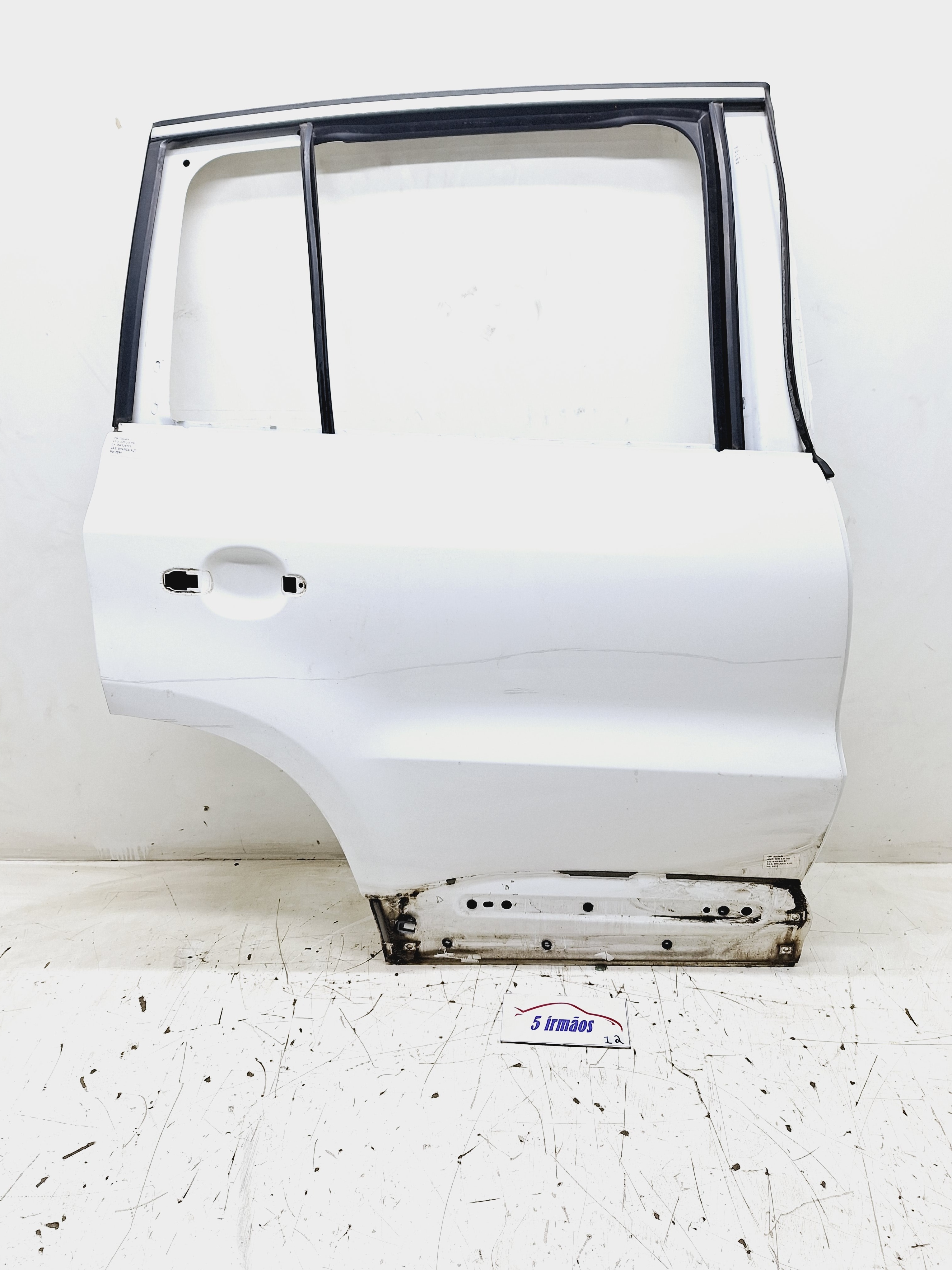 Porta Traseira Direita Vw Tiguan 2.0 Tsi 2011 / 2012 / 2013  Traseira Direito Branco