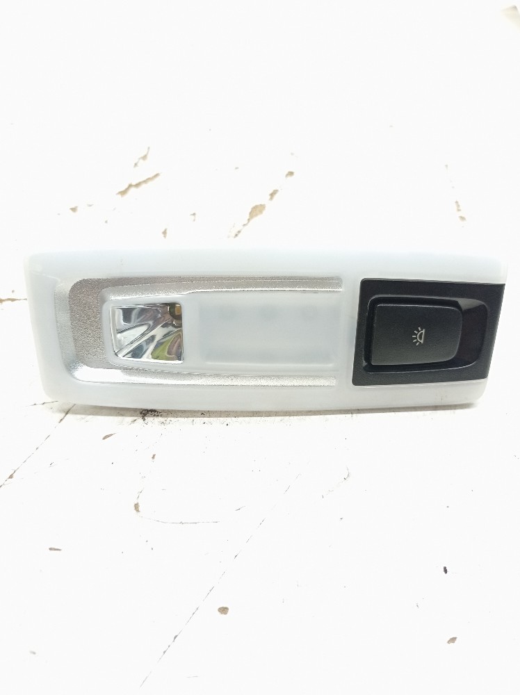 Luz Teto Cortesia Traseiro Bmw X1 2.0 2016 9288995