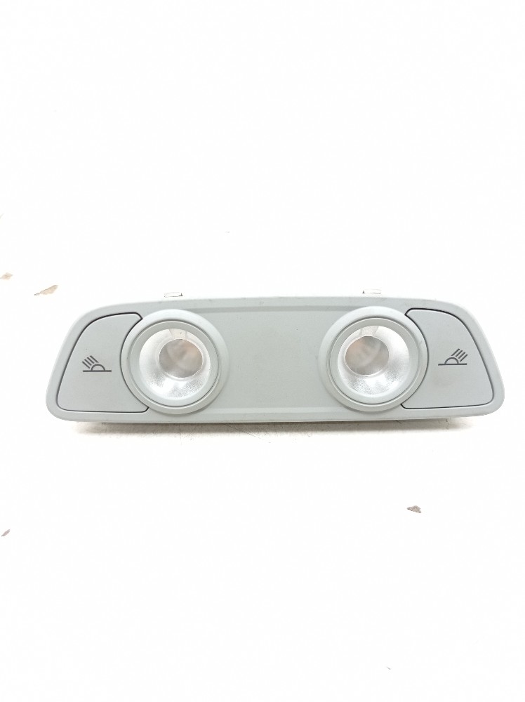 Luz Teto Cortesia Audi A4 Tfsi 1.4 2017 2018 4m0947111