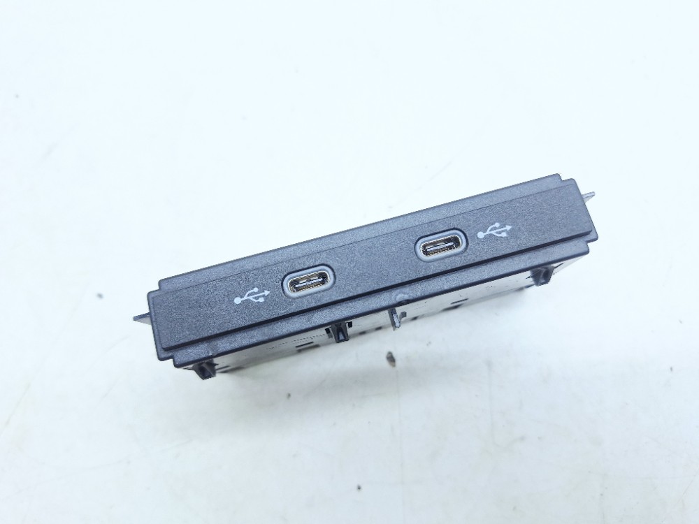 Entrada Usb Auxiliar Vw Tiguan Tsi 2.0 2021 5NA035736