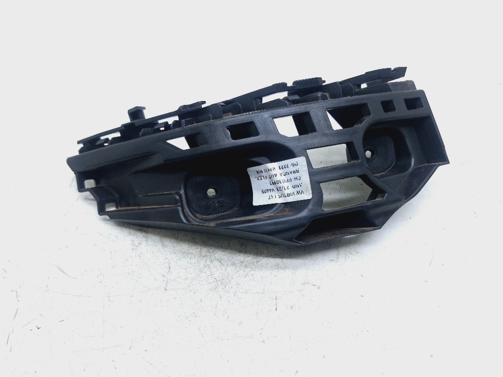 Guia Esquerda Parachoque Traseiro Vw Virtus Tsi 1.4 2023