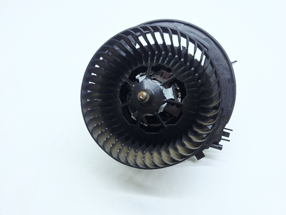 Ventilador Ar Condicionado Vw Passat Tsi 2.0 2018 3q1819021d