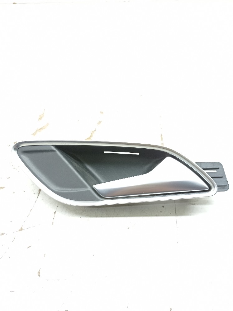 Maçaneta Externa Dianteira Direita Audi Q3 Rs 2.5 2014 2015