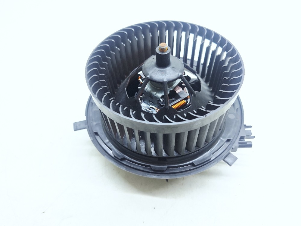 Ventilador Ar Condicionado Vw Jetta Gli 2.0 2024 5Q1819021H