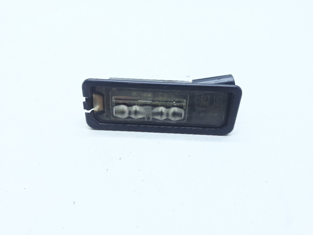 Luz Cortesia Placa Traseira Vw Passat Tsi 2.0 2018 1ks943021