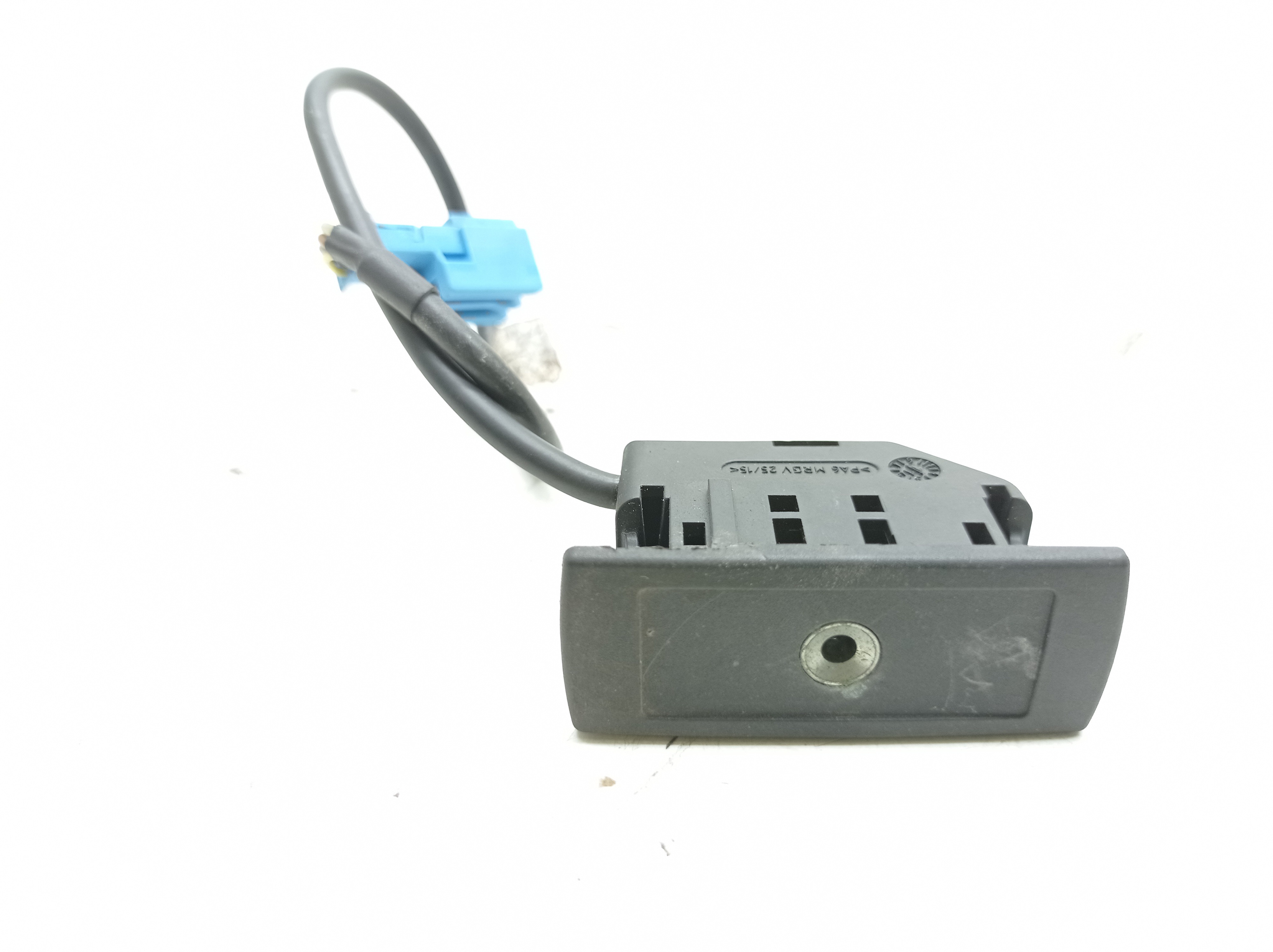 Entrada Auxiliar Usb Mercedes C180 1.6 2012 / 2013