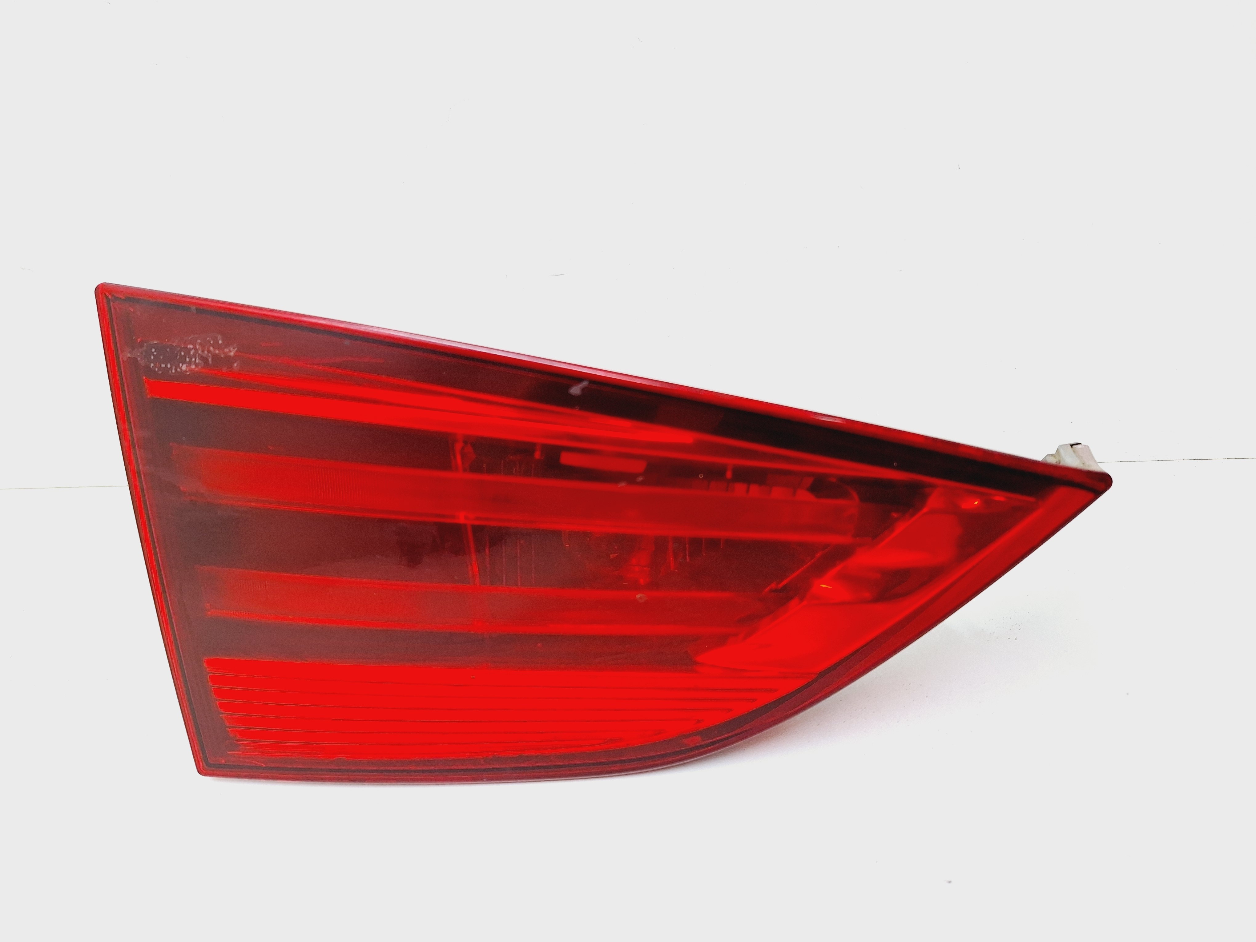 Lanterna Esquerda Tampa Traseira Bmw X1 2.0 2013 / 2014 Esquerdo/motorista