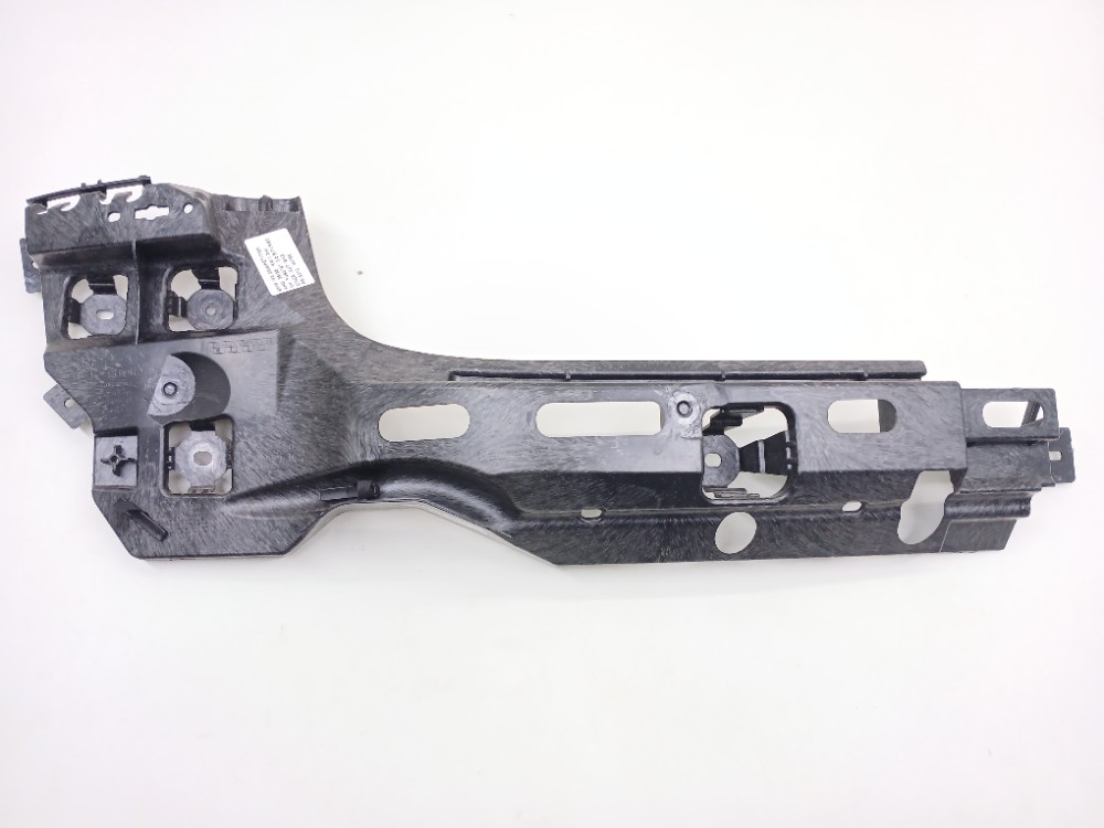 Suporte Esquerdo Parachoque Traseiro Bmw M3 3.0 2026