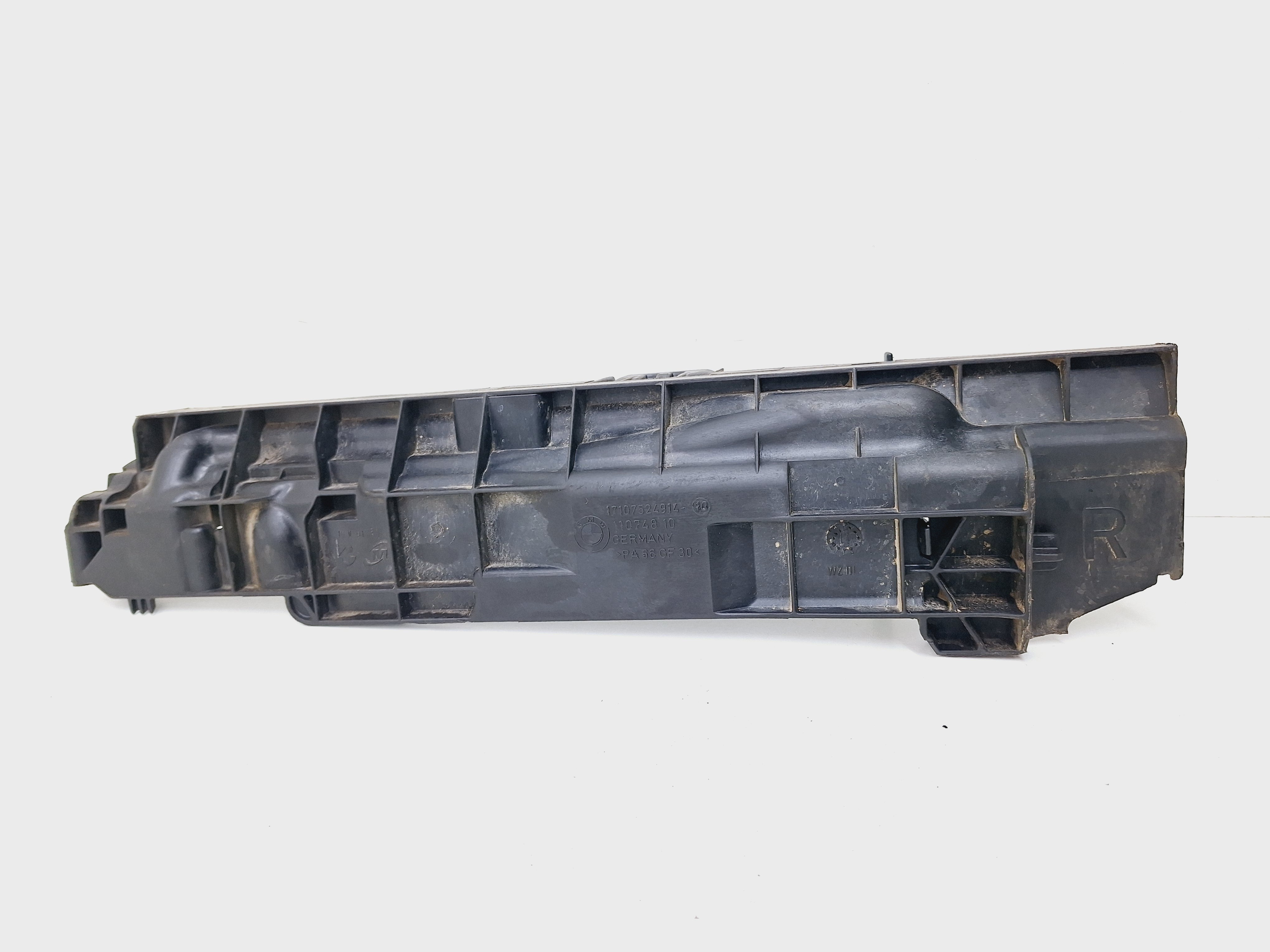 Defletor Direito Radiador Bmw X1 2.0 2015 11074810